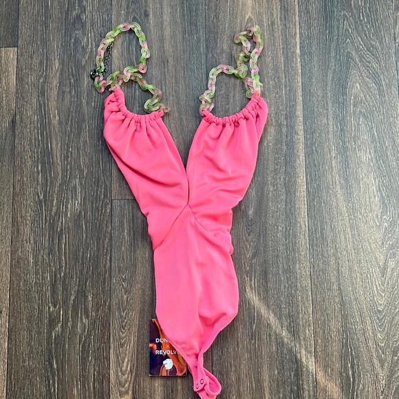 Siouxsie Bodysuit in Hot Pink - Picture 2 of 9